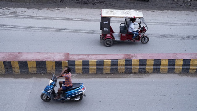 India tops world in road crash deaths and injuries, 1.5 lakh die in accidents every year, says World Bank India tops world in road crash deaths and injuries, 1.5 lakh die in accidents every year, says World Bank