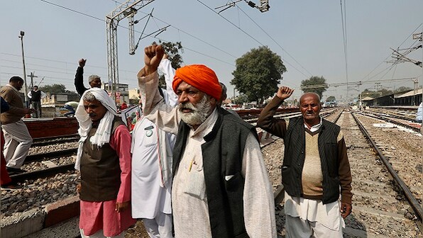 Farmers' rail roko protest updates: Demonstrations held in over six UP districts; 100 protesters detained in Chitrakoot