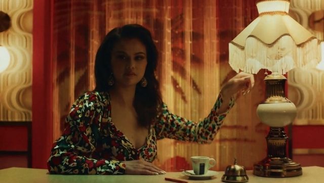 Watch: Selena Gomez reunites with DJ Snake for bilingual single Selfish Love Watch: Selena Gomez reunites with DJ Snake for bilingual single Selfish Love