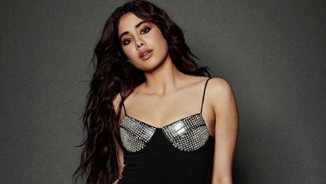 On Janhvi Kapoor's birthday, sister Khushi, Alia Bhatt, Roohi co-stars Rajkummar Rao, Varun Sharma wish actor On Janhvi Kapoor's birthday, sister Khushi, Alia Bhatt, Roohi co-stars Rajkummar Rao, Varun Sharma wish actor