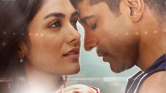 Toofan: Release date of Farhan Akhtar, Rakeysh Omprakash Mehra boxing film delayed due to surge in COVID-19 cases
