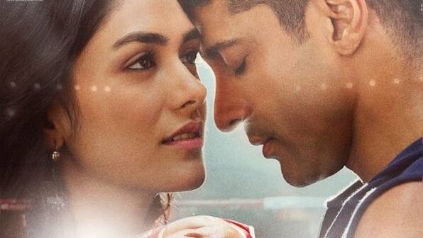 Toofan: Release date of Farhan Akhtar, Rakeysh Omprakash Mehra boxing film delayed due to surge in COVID-19 cases