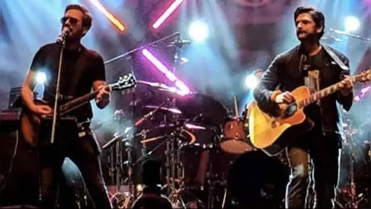 Pakistani band Strings disbands after 33 years, says 'hope you found it