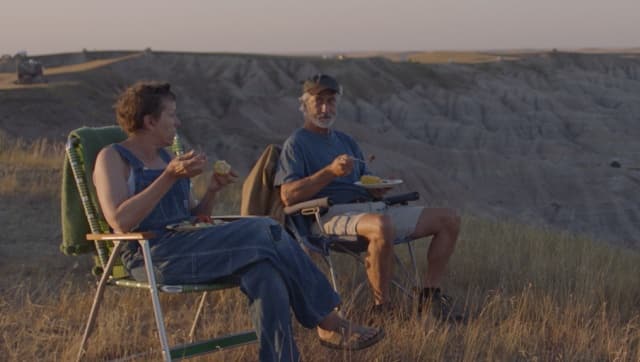 Frances McDormand and David Strathairn in Nomadland. 