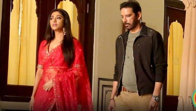 Still from Raat Baaki Hai