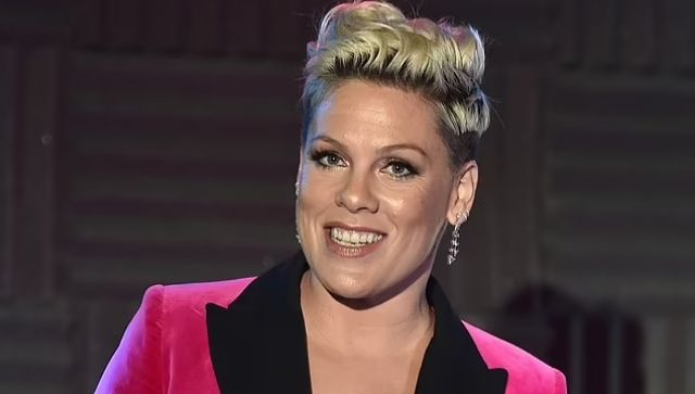 US pop star Pink offers to pay bikini fine for Norway beach handball team US pop star Pink offers to pay bikini fine for Norway beach handball team