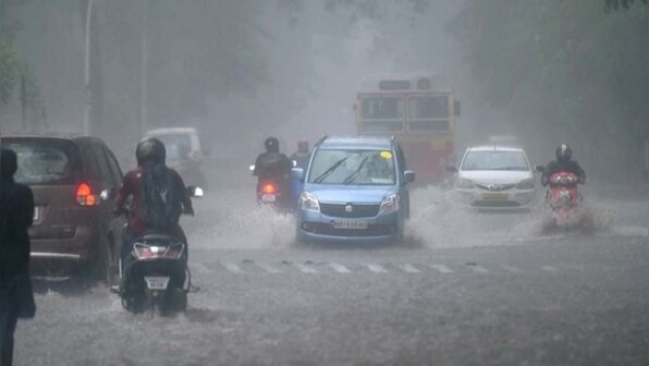 Mumbai faces heavy rains, strong winds as Cyclone Tauktae moves towards Gujarat