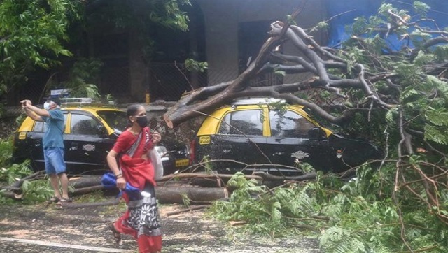 Cyclone Tauktae begins landfall on Gujarat coast; at least 14 dead as storm batters Maharashtra, Karnataka Cyclone Tauktae begins landfall on Gujarat coast; at least 14 dead as storm batters Maharashtra, Karnataka