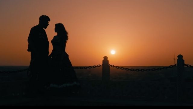 Watch: In Aastha Gill's Paani Paani, Jacqueline Fernandes reunites with Badshah after Genda Phool Watch: In Aastha Gill's Paani Paani, Jacqueline Fernandes reunites with Badshah after Genda Phool