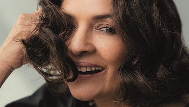 With Sach Kahun Toh, Neena Gupta turns her refreshingly forthright, candid gaze on her own life and journey With Sach Kahun Toh, Neena Gupta turns her refreshingly forthright, candid gaze on her own life and journey