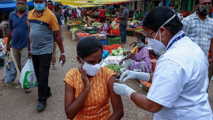 India reports 48,698 new COVID-19 cases, 1,183 deaths, active caseload below 5 lakh after 86 days; key points