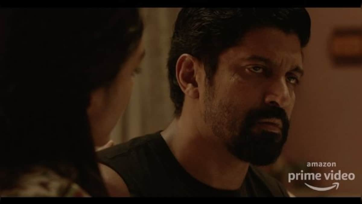 Toofan trailer: Farhan Akhtar abandons thug life for boxing in Rakeysh Omprakash Mehra film