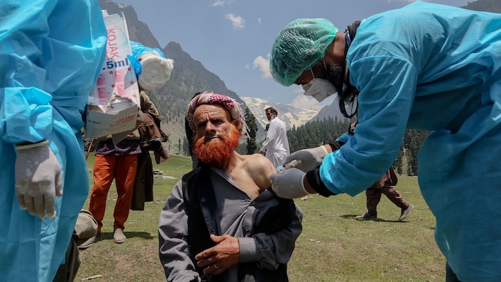 Kashmir's healthcare workers go the extra mile to vaccinate shepherd populace against COVID-19