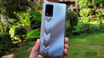 Realme Narzo 30 5G Review: Realme 8 5G packed in a blue box!