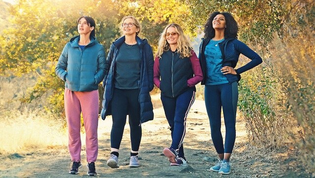 On The Verge Review Julie Delpy Is A Hoot In Irreverent Show On Female Friendships Entertainment News Firstpost