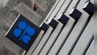 Oil prices edge up, but set for first annual drop since 2015