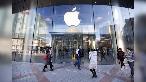 Apple cuts revenue forecast on weak China sales
