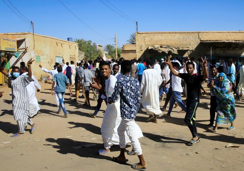 Security forces fire tear gas as more protests hit Sudanese cities Security forces fire tear gas as more protests hit Sudanese cities