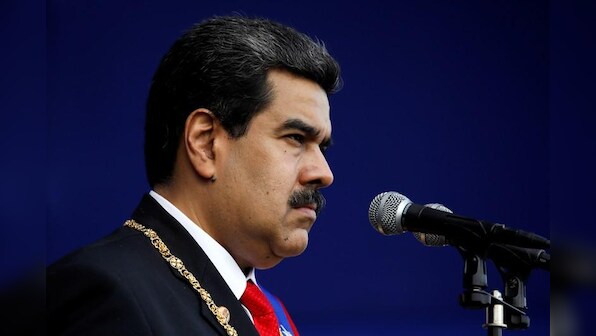 Venezuela opposition plans incentives for officers who disavow Maduro