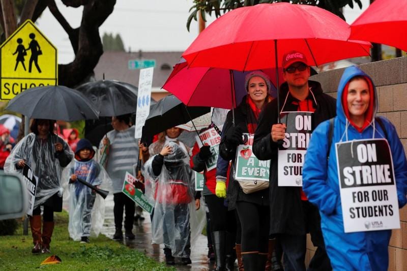 Striking Los Angeles teachers set major rally amid marathon contract talks