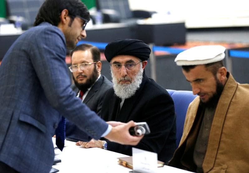 Former Afghan warlord Hekmatyar enters presidential race
