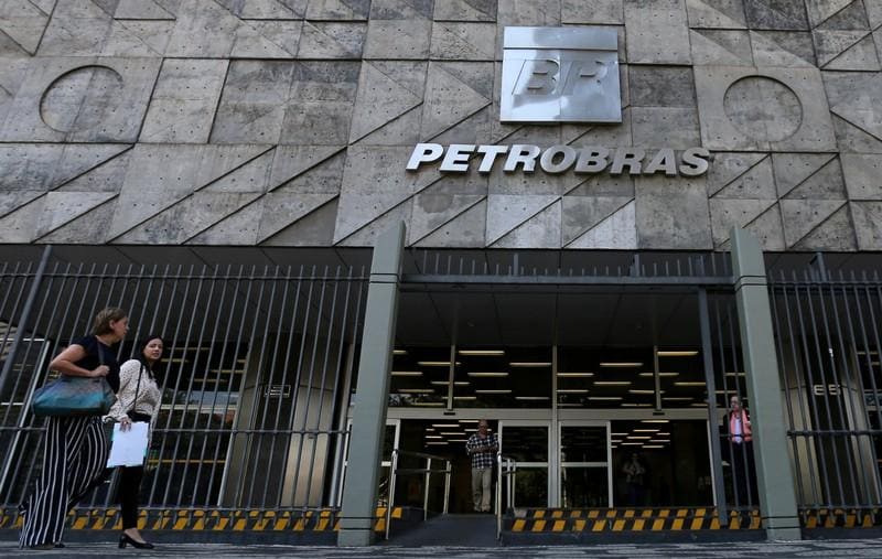 Petrobras rejects latest EIGbacked bid for oilfields sources
