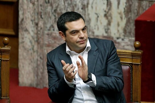 Greece plans 11 pct minimum wage hike, unions, employers say not enough Greece plans 11 pct minimum wage hike, unions, employers say not enough