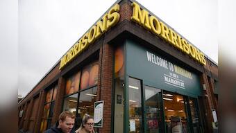 UK supermarkets suffer worst Christmas since 2014 with Morrisons the laggard