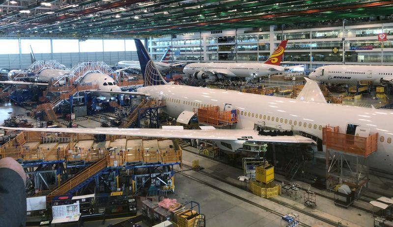 Boeing may have to lower 787 Dreamliner production rate - Air Lease CEO