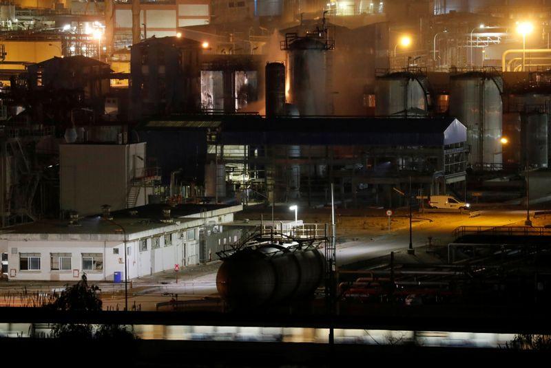 One dead in Spain chemical factory explosion  El Mundo