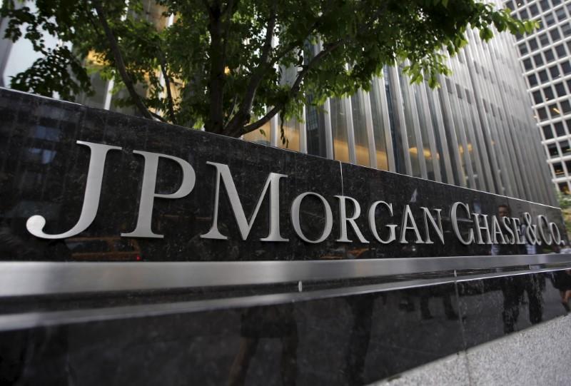 JPMorgan plans to cut hundreds of jobs in consumer unit - Bloomberg JPMorgan plans to cut hundreds of jobs in consumer unit - Bloomberg
