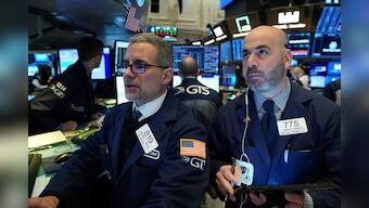 Global stock rally loses steam, virus keeps safe-havens alive