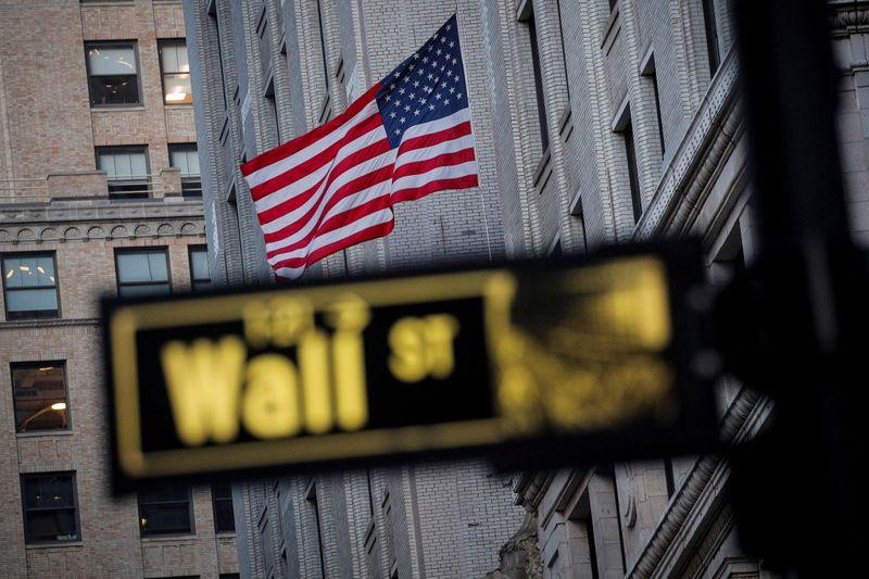 Wall St ends higher in renewed rally on hopes of further stimulus