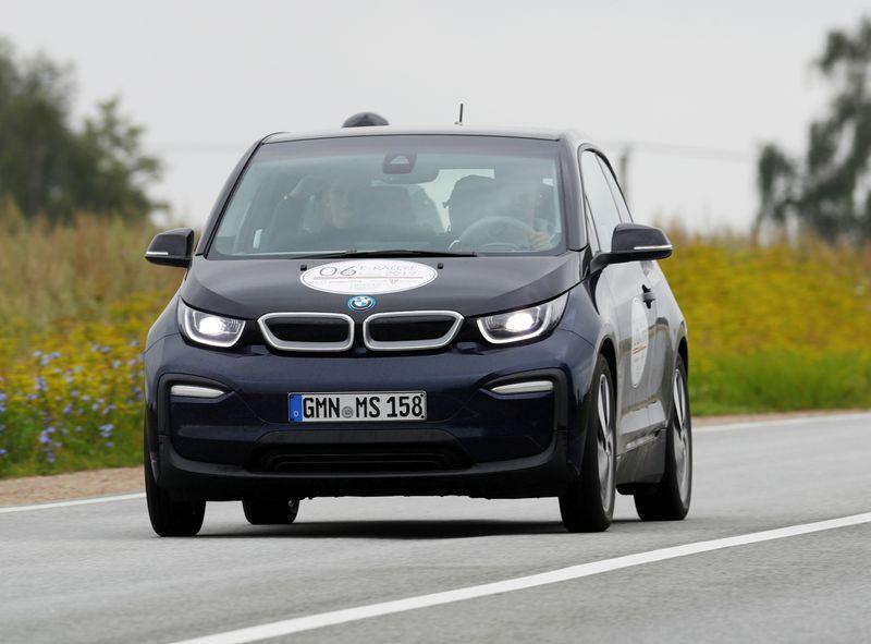 BMW aims to double fullyelectric vehicle sales in 2021