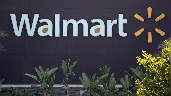 Walmart head of U.S. online business to step down
