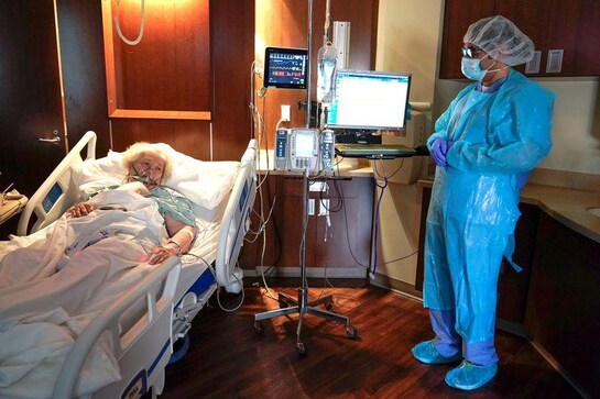 At Oklahoma COVID ward, staff fight to prevent lonely deaths At Oklahoma COVID ward, staff fight to prevent lonely deaths
