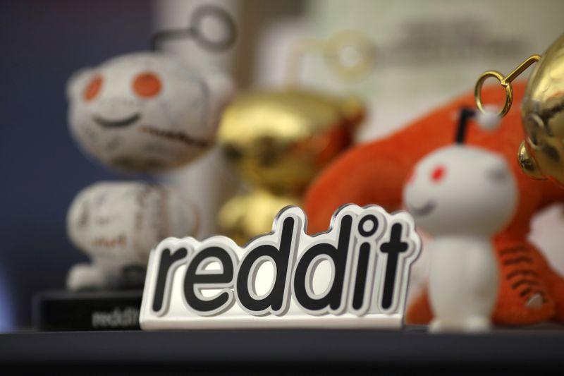  Social media platform Reddit hit by outages in U.S. - Downdetector