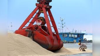 Exclusive: China buys U.S. soybeans a day after trade talks - traders