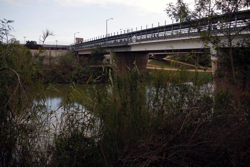 As U.S. starts deportations, asylum-seekers face perils in Mexico As U.S. starts deportations, asylum-seekers face perils in Mexico