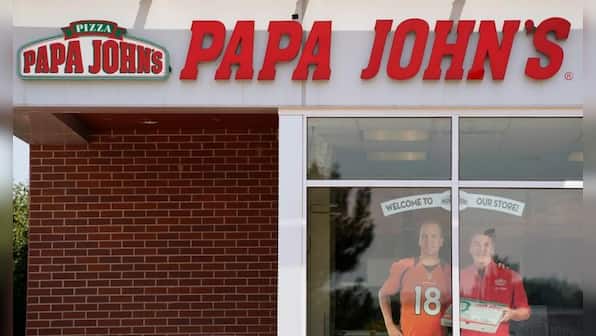 Papa John's picks hedge fund Starboard over founder for investment