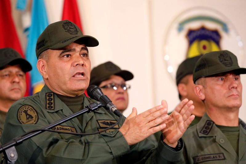 Venezuela shuts border with Caribbean islands ahead of aid efforts