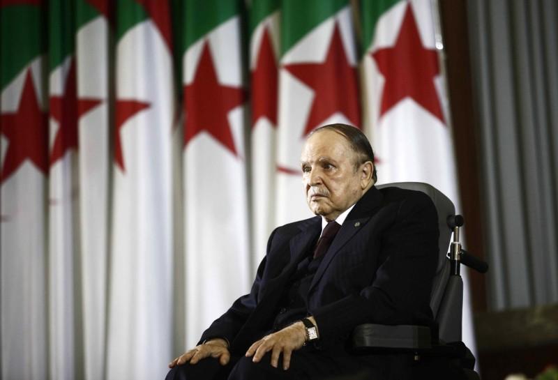 Thousands of Algerians protest against Bouteflikas reelection bid
