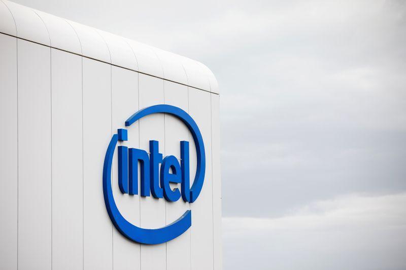 U.S. Supreme Court allows retirement plan lawsuit against Intel U.S. Supreme Court allows retirement plan lawsuit against Intel