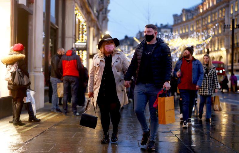 Evidence of lockdown fatigue grows as UK shopper numbers rise again
