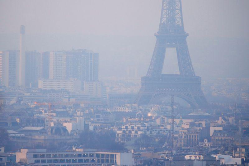 France presents new climate bill activists slam quotminimeasuresquot