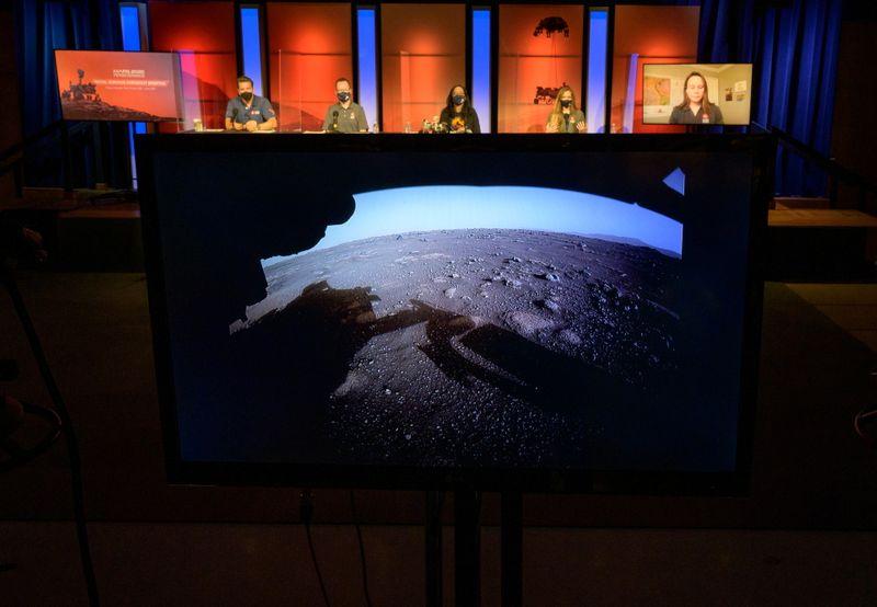 Something weve never seen  Mars rover beams back selfie from moment before landing