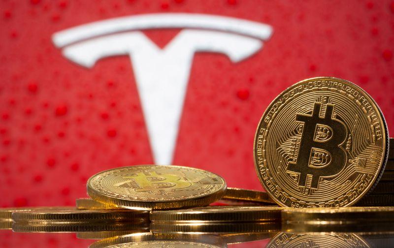 Tesla shares in the red for 2021 as bitcoin selloff weighs