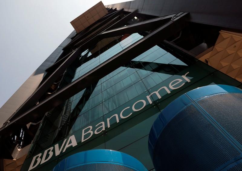 Thousands evacuated from BBVA's Mexico City offices after threats Thousands evacuated from BBVA's Mexico City offices after threats
