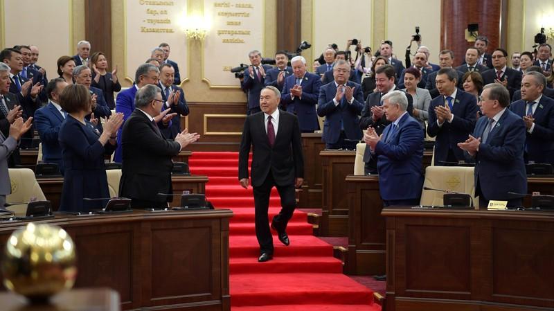 In sign of new dual rule Kazakh leaders sticking together