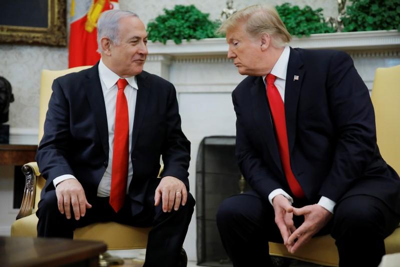 In Boost For Netanyahu, Trump Signs Proclamation Recognizing Golan ...